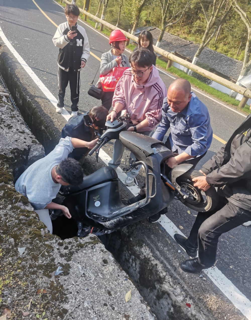 微信圖片_20240411082027_副本.jpg 微信圖片_20240411082027_副本.jpg